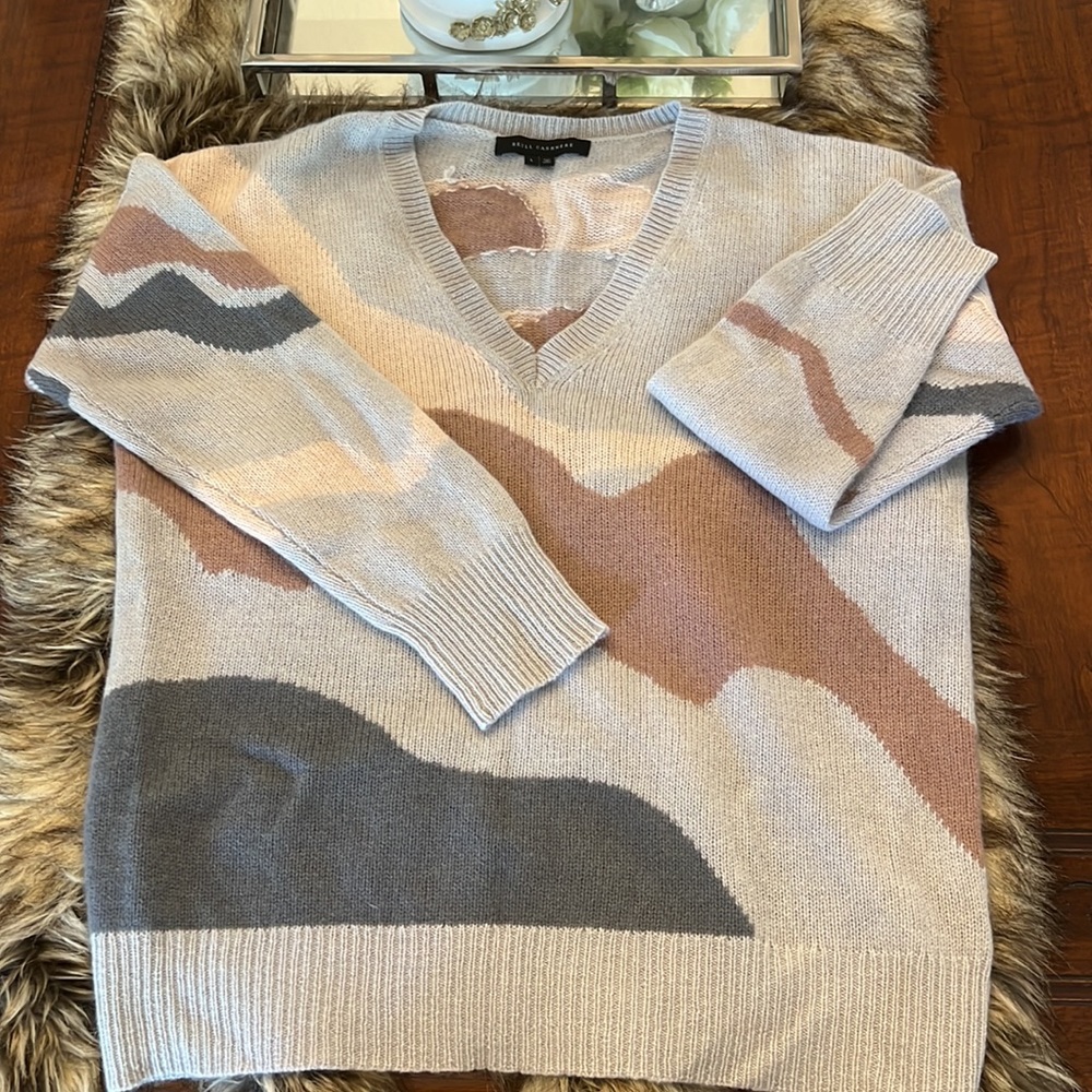 NWOT SKULL 100% CASHMERE SWEATER💀